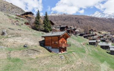 Chalet 4.5 rooms - image - 1