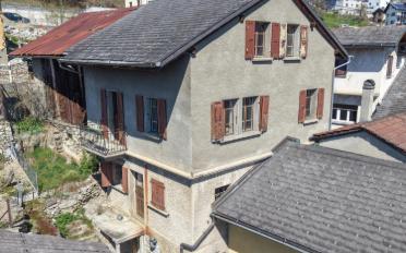 Einfamilienhaus 4.5 Zimmer - image - 1