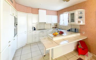 Villa 7 pièces - image - 9