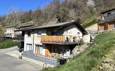 Doppeleinfamilienhaus 3.5 Zimmer - image - 1