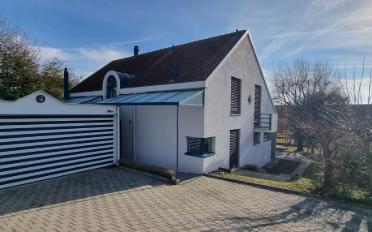 Einfamilienhaus 7.5 Zimmer - image - 1