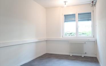 Office - image - 7