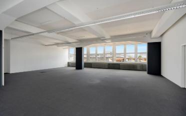 Office - image - 10