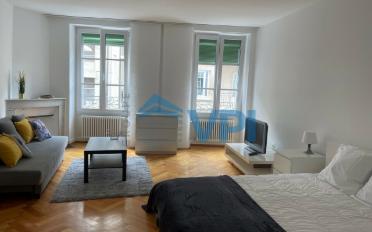 Furnished flat 2.5 rooms - image - 2