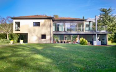 Villa 9.5 Zimmer - image - 1
