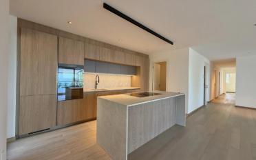 Apartment 4 rooms - image - 4