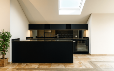 Residential building 13 rooms - image - 2