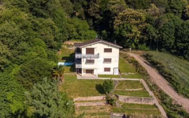 Residential building 12.5 rooms - image - 1