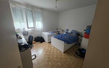 Apartment 4 rooms - image - 2