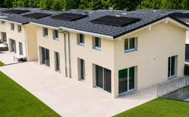 Doppeleinfamilienhaus 5.5 Zimmer - image - 1