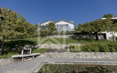 Single house 12 rooms - image - 11