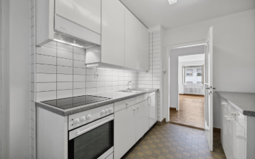 Apartment 4 rooms - image - 3