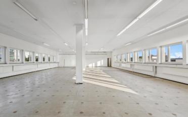 Commercial - image - 3