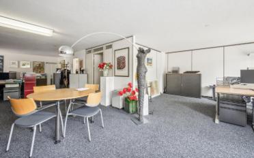 Office - image - 5