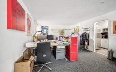 Office - image - 6