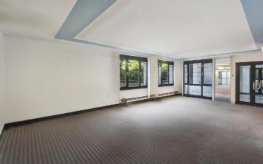 Commercial - image - 3