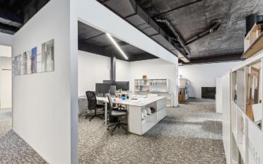 Office - image - 6