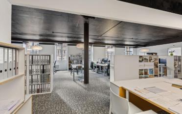 Office - image - 4