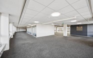 Office - image - 4