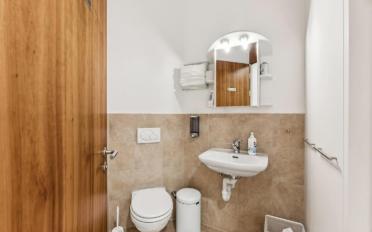 Office - image - 8