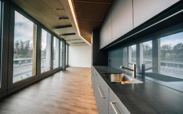 Office - image - 4