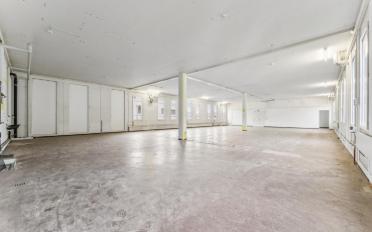 Commercial - image - 3