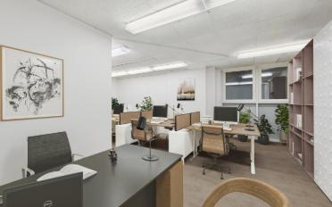 Office - image - 4