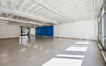 Office - image - 4