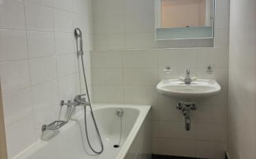Apartment 4 rooms - image - 4
