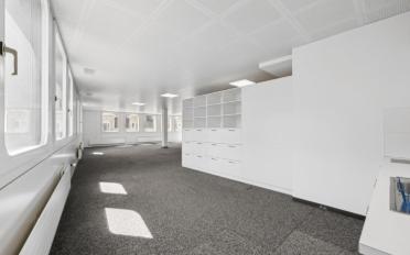 Office - image - 6