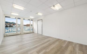 Office - image - 6
